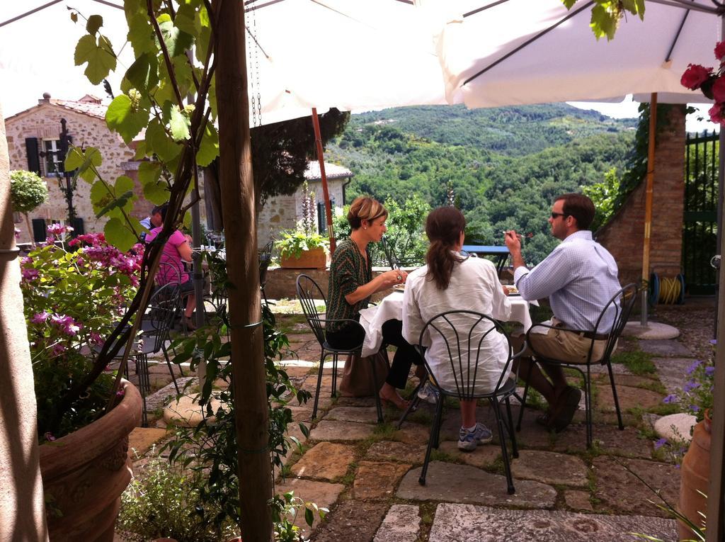 La Romita Ospitalita Rurale Familiare Villa Montisi Exterior foto